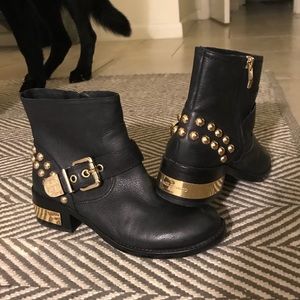 Vince Camuto Ankle Boots